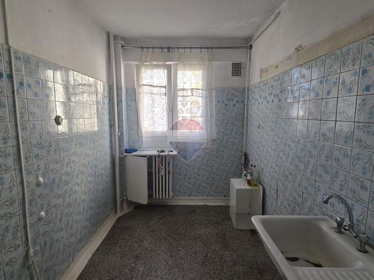 Apartament cu 2 camere semidecomandat în Titan