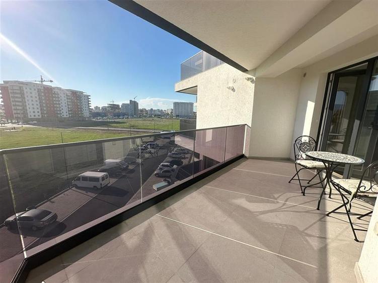 Apartament cu 2 camere semidecomandat, mobilat în Exterior Sud