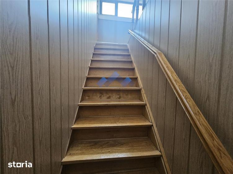 Casă cu 5 camere cu Teren 650 Mp în Păcurari