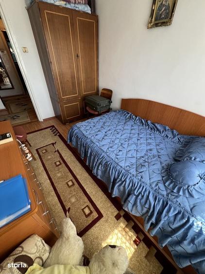 Apartament cu 3 camere decomandat în Trivale