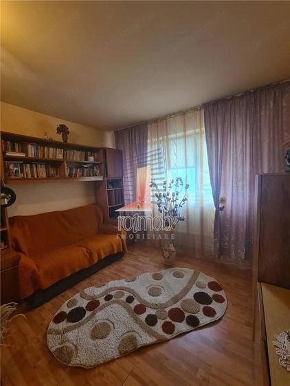 Apartament cu 3 camere decomandat în Gara Ianca