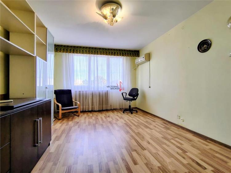 Apartament cu 3 camere decomandat, mobilat în Ozana