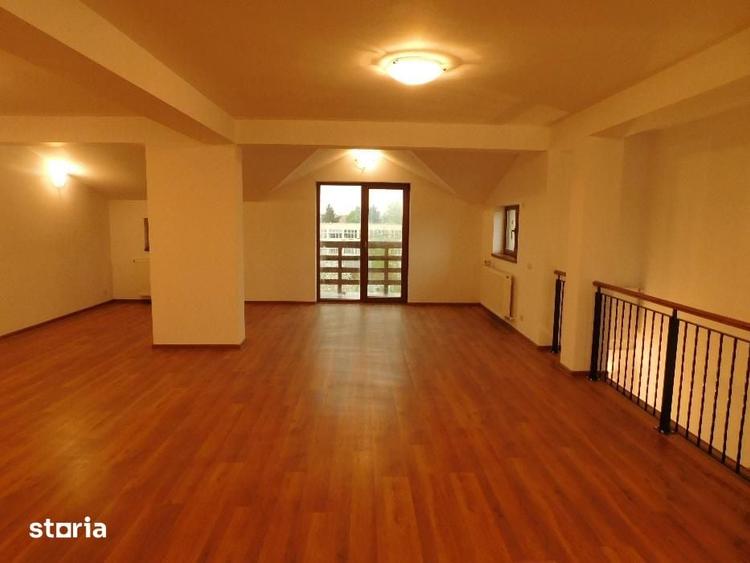 Casă cu 4 camere cu Teren 250 Mp în Apărătorii Patriei