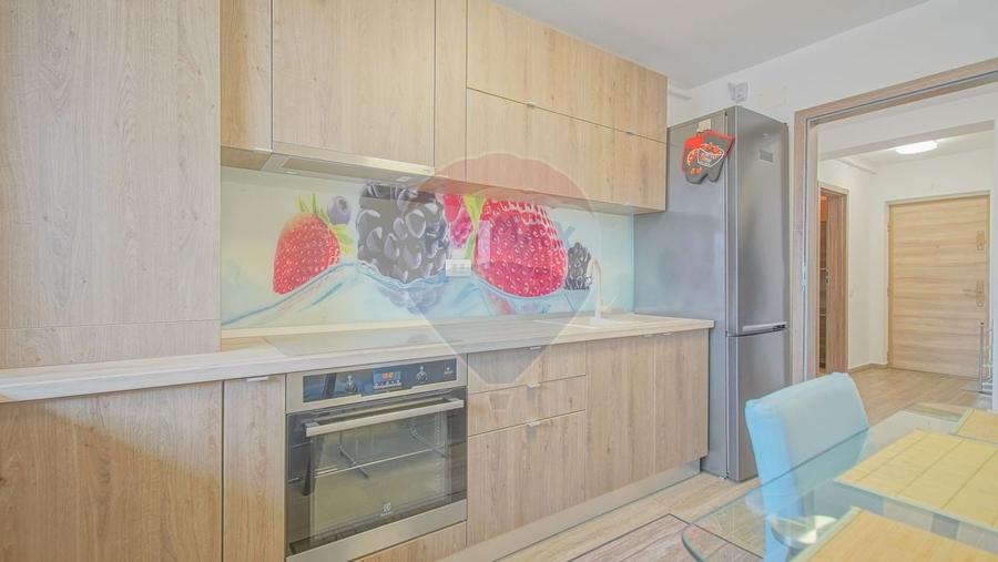 Apartament cu 2 camere decomandat, mobilat în Tractorul