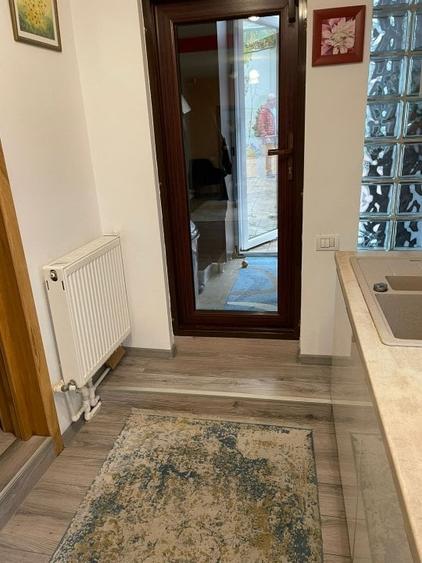 Casă individuală cu 5 camere cu Canalizare în Tomis II