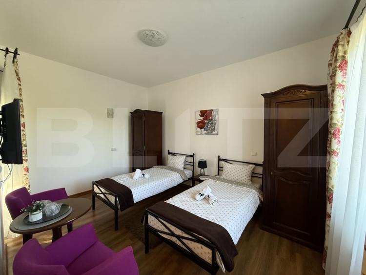 Hotel/Pensiune, de 170.13999938965 mp, în Lazuri