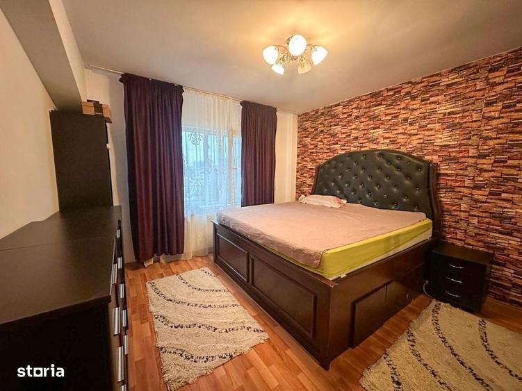 Apartament cu 3 camere decomandat în Titan