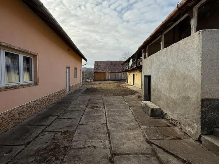 Casa si gradina localitatea Chirpar comuna Chirpar jude?ul Sibiu - 17