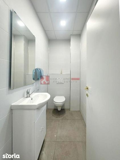 Spațiu comercial, de 30 mp, în Dârste