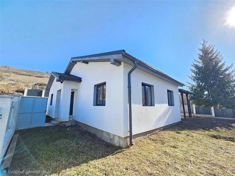 Casă individuală cu 4 camere cu Canalizare în Sâncraiu de Mureș