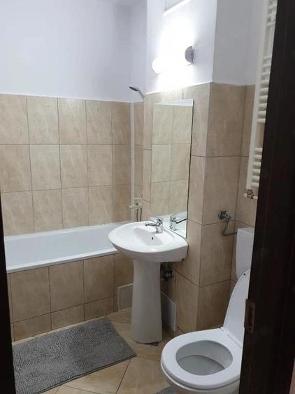 Apartament 2 camere de vanzare, Lupeni, Hunedoara - 1