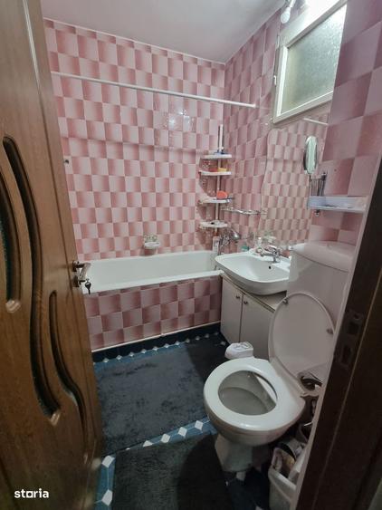Apartament cu 2 camere semidecomandat în Onești