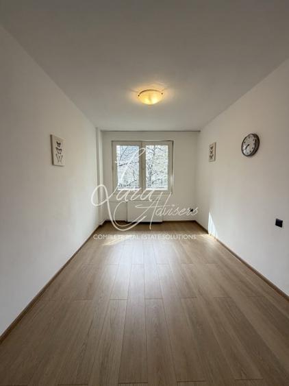 Apartament cu 2 camere semidecomandat, mobilat în Universitate