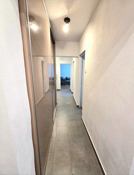Apartament cu 3 camere decomandat în Iancului