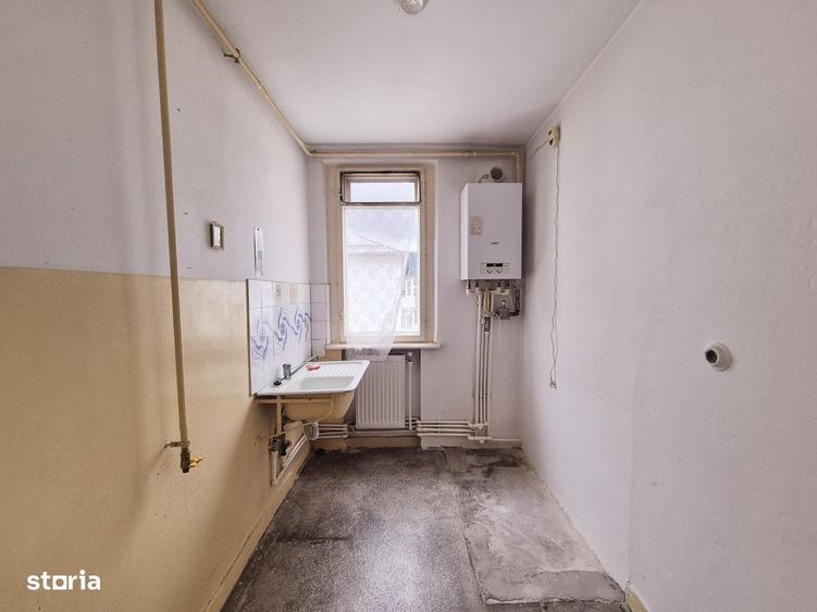 Apartament cu 2 camere, decomandat, zona Aurora / Darmanesti - 1
