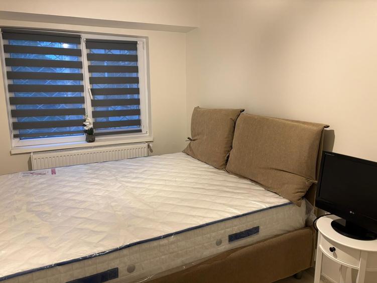 Apartament cu 2 camere decomandat în Casa de Cultură