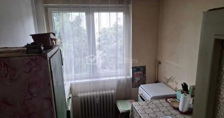 Apartament cu 3 camere decomandat în Grigorescu