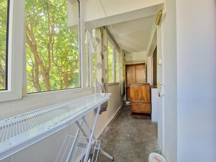 Apartament cu 3 camere decomandat, mobilat în Titulescu