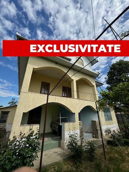 Casă individuală cu 5 camere cu Teren 900 Mp în Berești