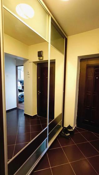 Apartament cu 3 camere decomandat în Frumoasa