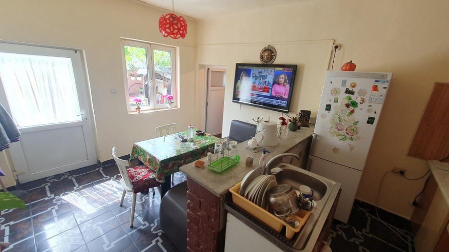 Casă cu 2 camere cu Teren 1199 Mp în Aradul Nou