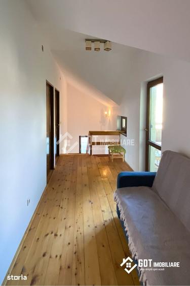 Casă cu 4 camere cu Teren 2926 Mp în Slimnic