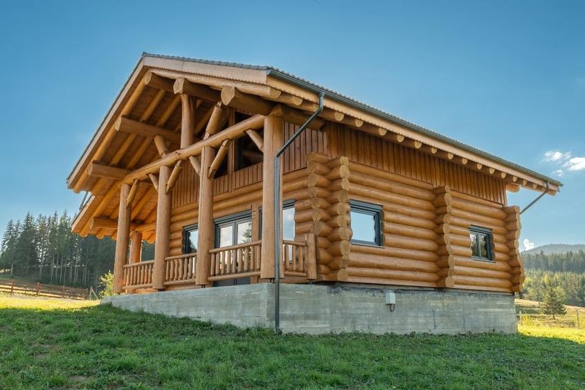 Casă individuală cu 3 camere cu Canalizare în Coșna