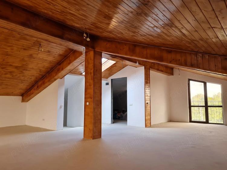 Casă cu Teren 500 Mp în Central