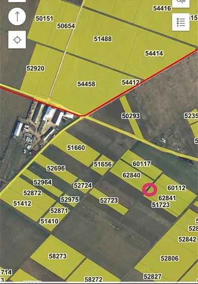Teren de 7400 mp, în Central