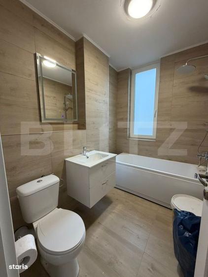Apartament cu 3 camere semidecomandat în Florești