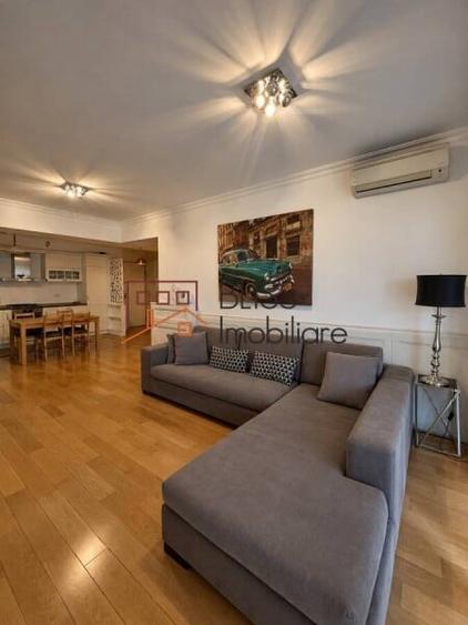 Apartament cu 3 camere semidecomandat în Aviației