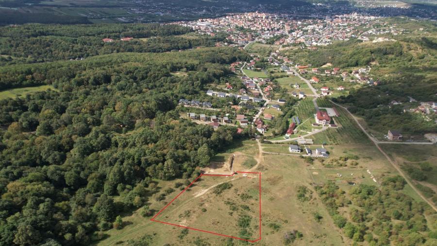 Teren Construcții intravilan de 4500 mp, în Central