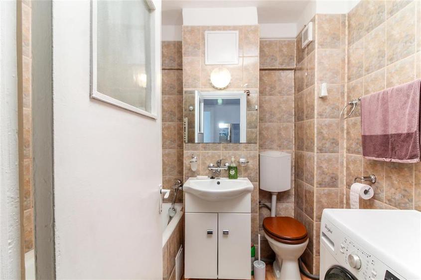 Piata Zorilor: 2 Camere decomandate, Parcare Inclusa | UMF - 7