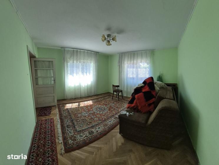 Casă cu 3 camere în Godeni
