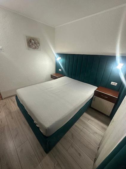 Apartament cu 3 camere decomandat în Milcov