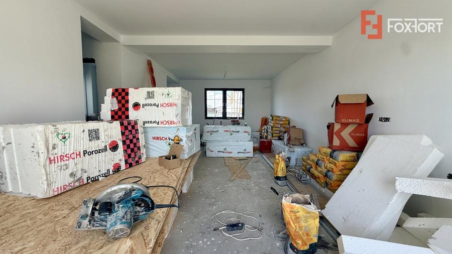 Duplex cu 3 camere cu Canalizare în Moșnița Nouă