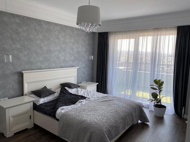 Apartament cu 4 camere decomandat în Aurel Vlaicu