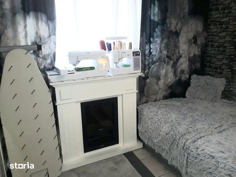 Apartament cu 2 camere semidecomandat, mobilat în Tei