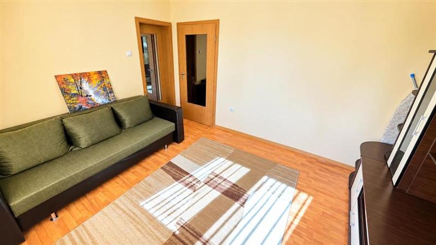 Apartament cu 2 camere decomandat, mobilat în Vest