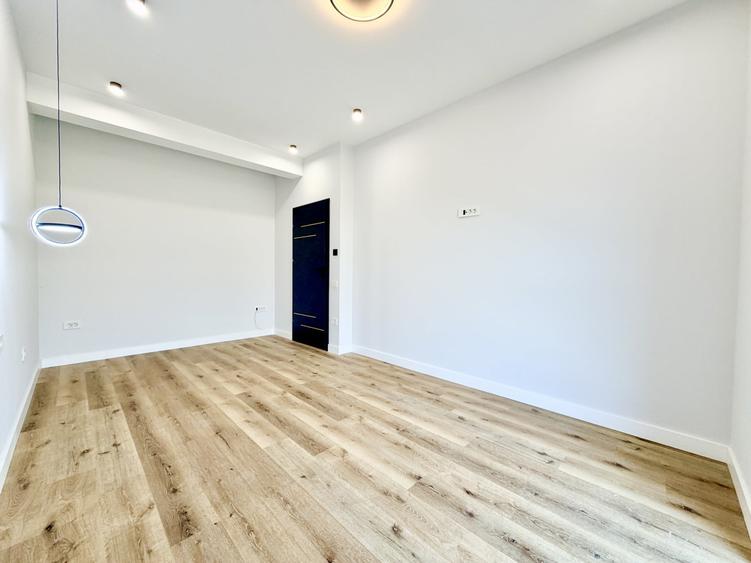 Duplex cu 4 camere cu Canalizare în Moșnița Nouă