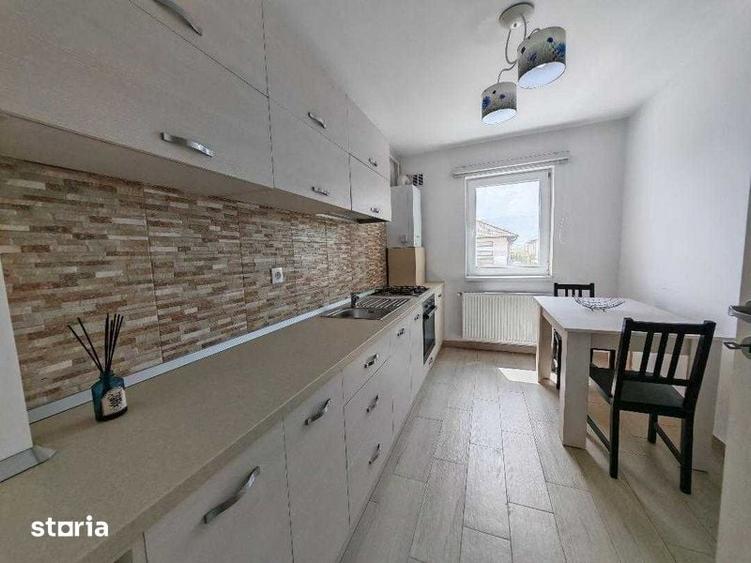 Apartament cu 2 camere decomandat în Florilor