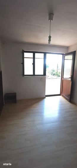 Casă cu 3 camere cu Teren 700 Mp în Tunari