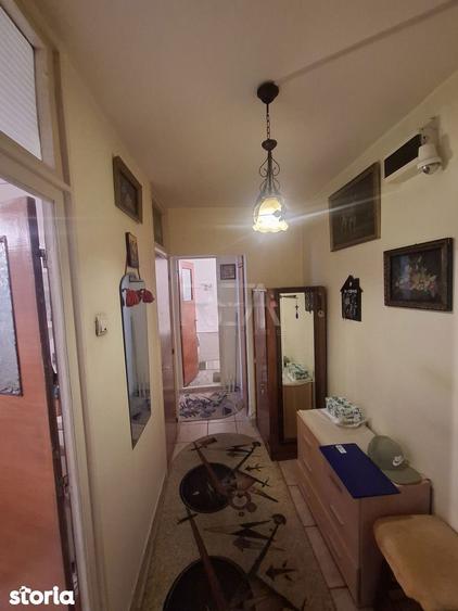 Apartament cu 2 camere decomandat în Crângași