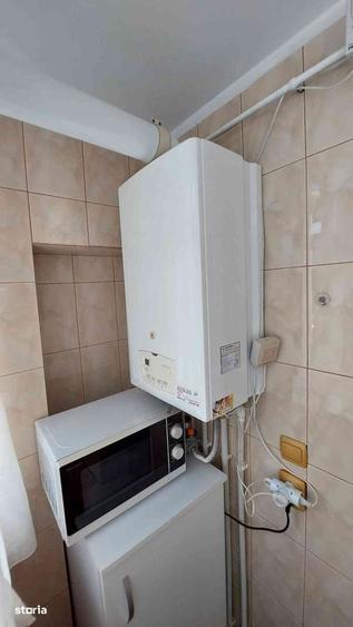 Apartament 3 camere, Ireg et1/4,centrala,Mobilat si Utilat 400 euro9 - 7