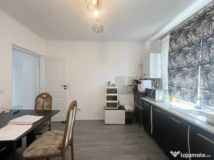 Casă cu 3 camere cu Teren 300 Mp în Sânmihaiu Român