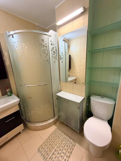 Apartament cu 2 camere decomandat, mobilat în Sat Vacanță