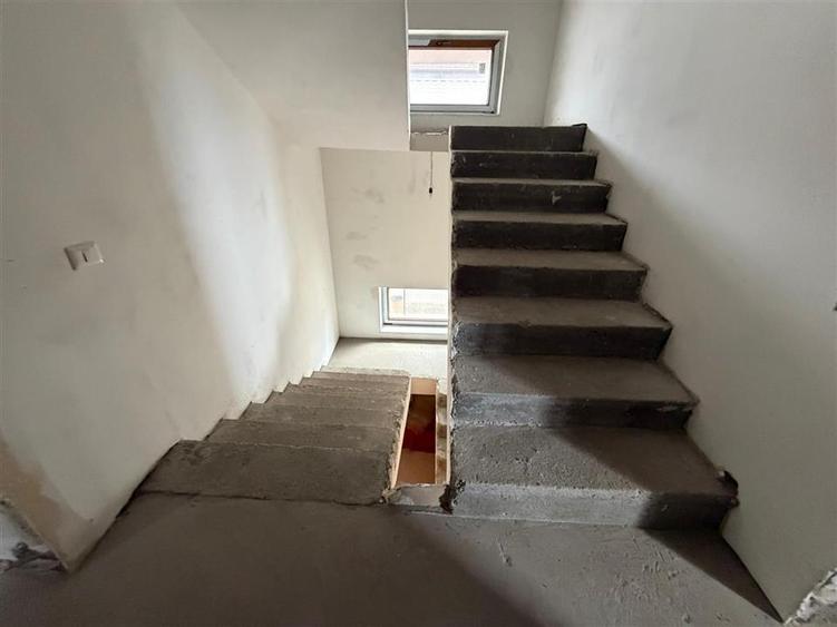 Vila P+1 de vanzare in Petresti - Crang - 24