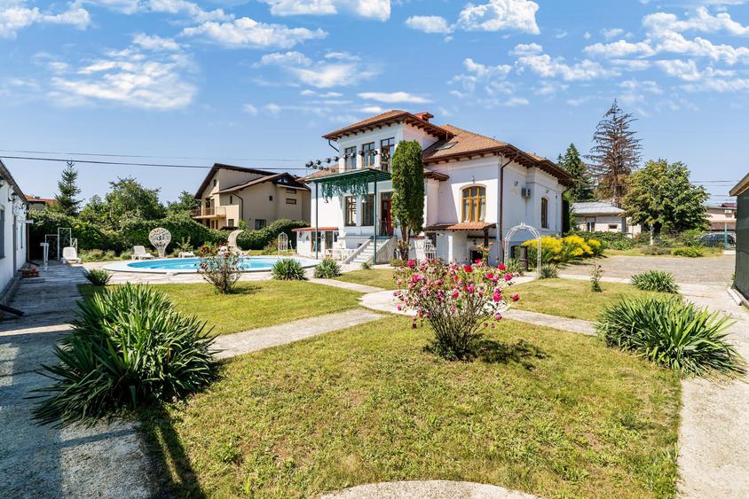 Casă individuală cu 21 camere cu Piscina în Central