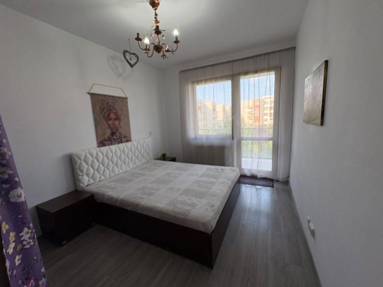 Apartament cu 2 camere decomandat, mobilat în Metalurgiei