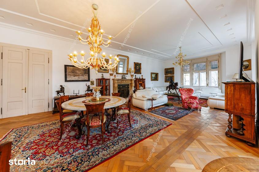 Apartament cu 4 camere în Central